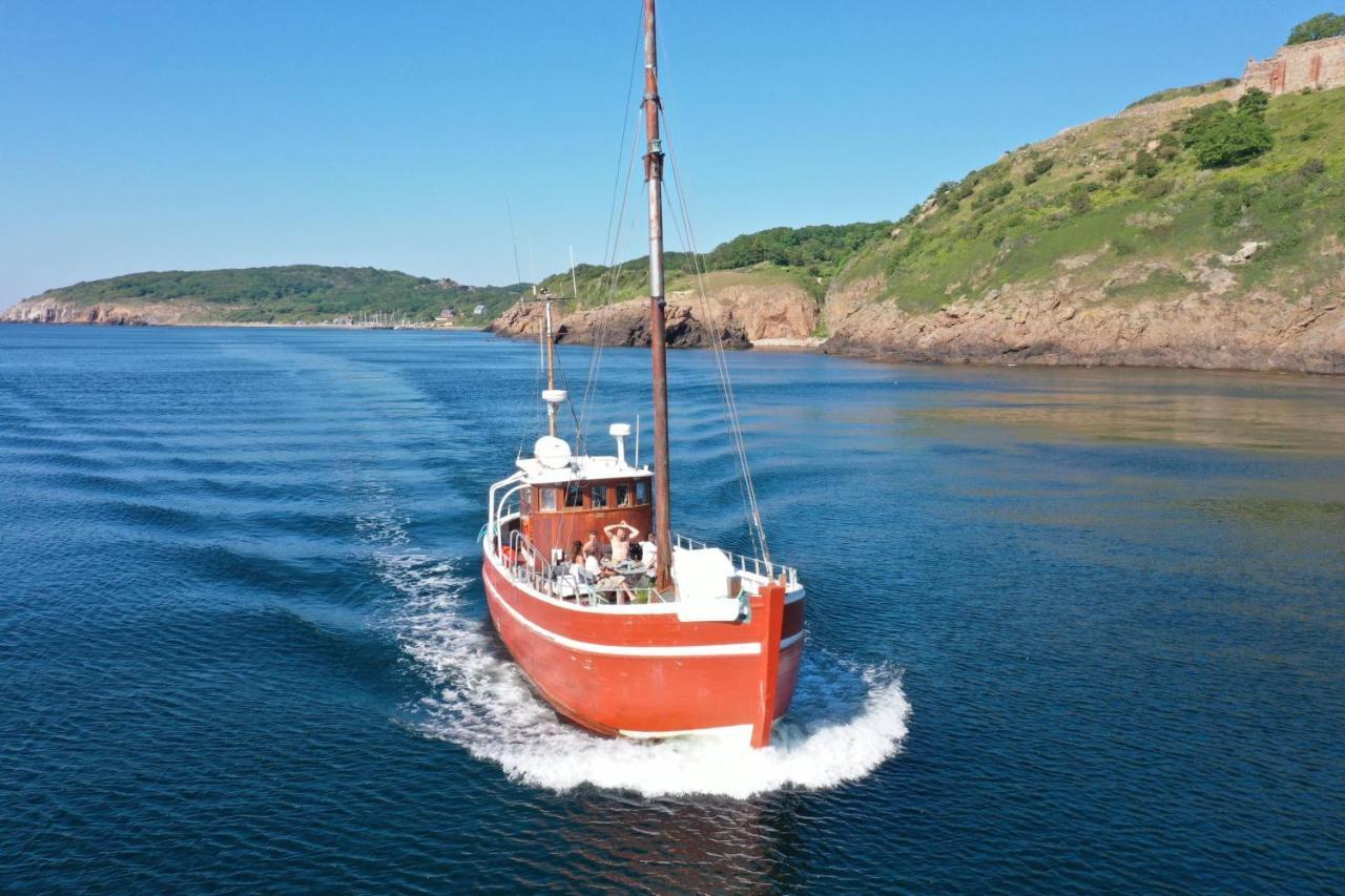 Varra Water - Unique Boat Accomodation - Bornholm Neksø المظهر الخارجي الصورة